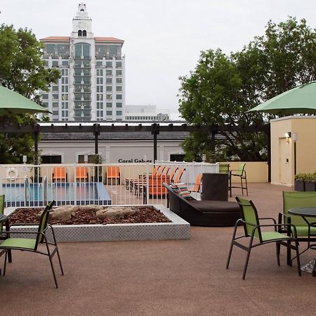 Hotel Courtyard Miami Coral Gables Extérieur photo