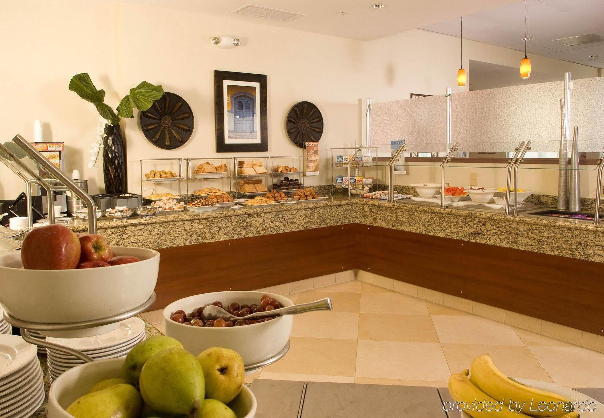 Hotel Courtyard Miami Coral Gables Restaurant photo