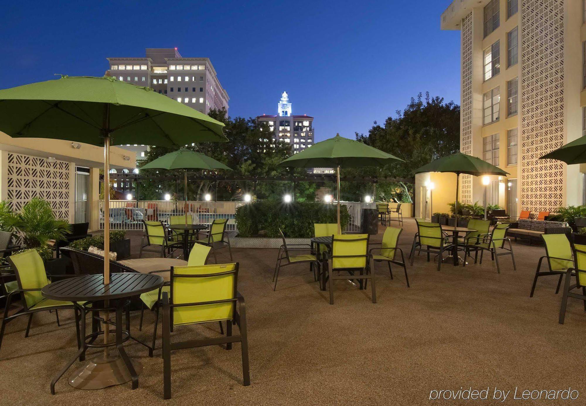 Hotel Courtyard Miami Coral Gables Extérieur photo